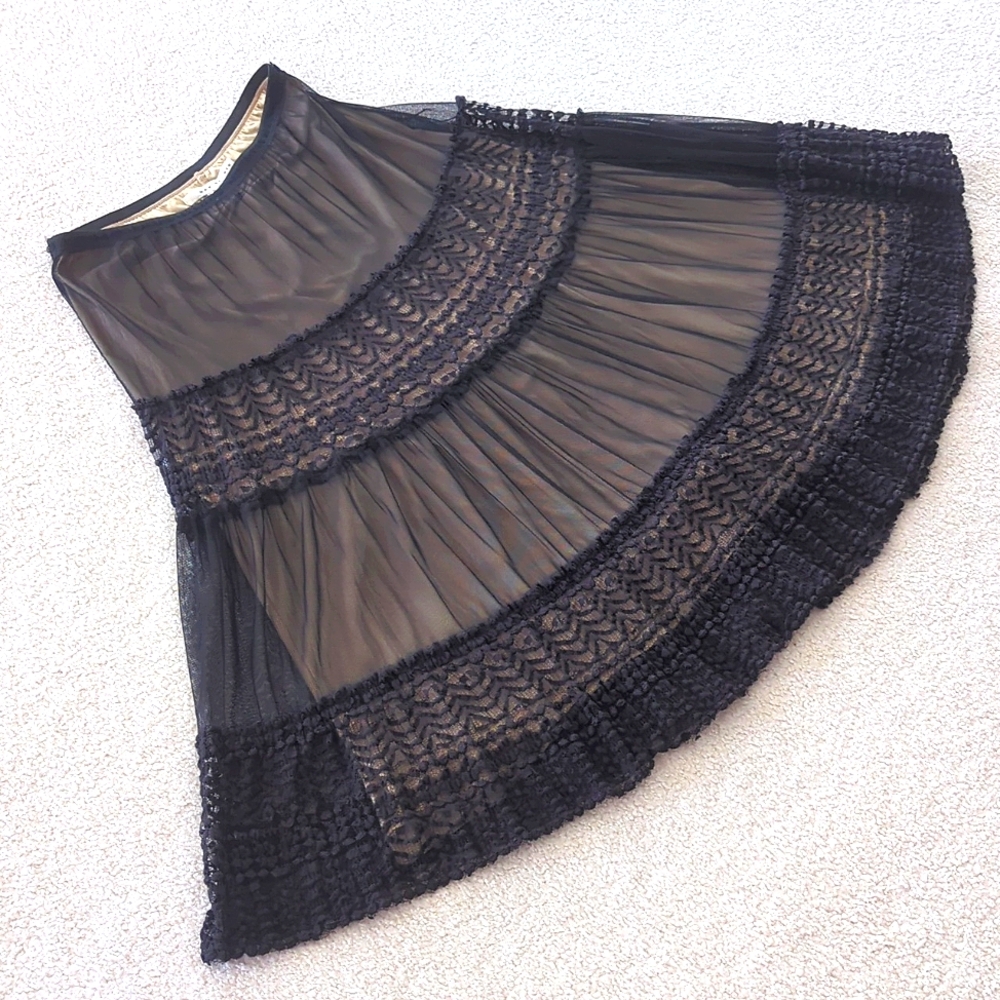 FULL SWING SKIRT IN BLACK